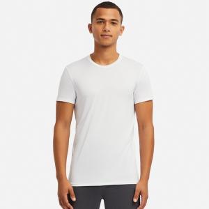 Uniqlo  UNIQLO AIRism T-Shirt UNIQLO AIRism мужская футболка разных цветов