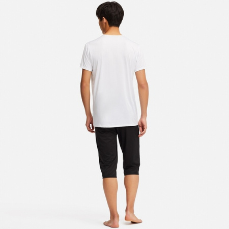 UNIQLO AIRism Мужская футболка с V-образным вырезом